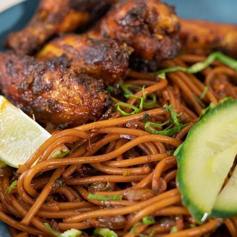 Surinaamse bami met kip | my childhood food | Javaanse bami | kip uit de oven | sambal goreng groente