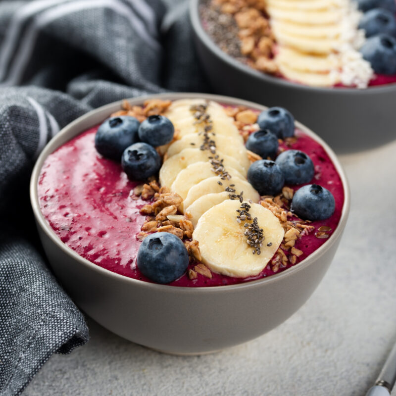 Smoothiebowl | geblend en vers fruit | hennepzaad