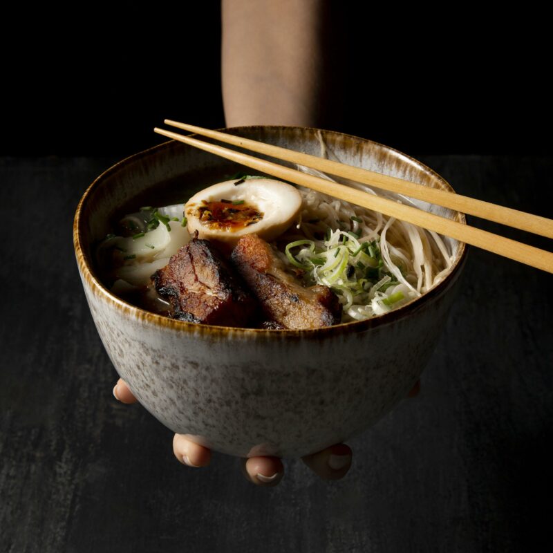 Chinese noodlesoup | rundvlees | gekookt eitje | paksoi | taugé