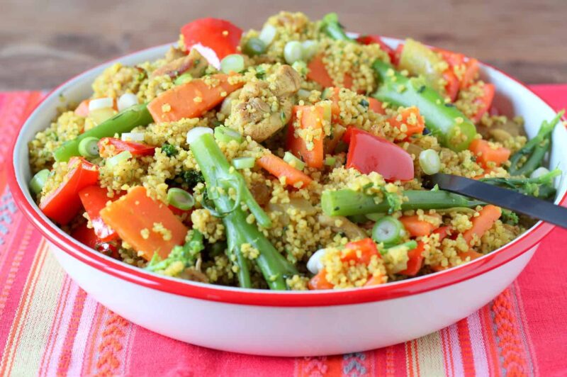 Cous cous salade | gekruide kip | gegrilde marktgroentes | frisse yoghurt dressing